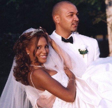 A photo of Toni and Keri.